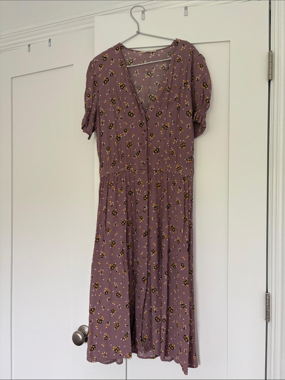 Mauve Floral V-Neck Midi Dress